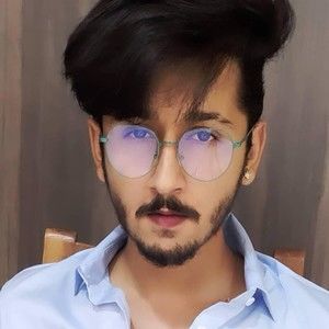 Meet your Posher, Rohan